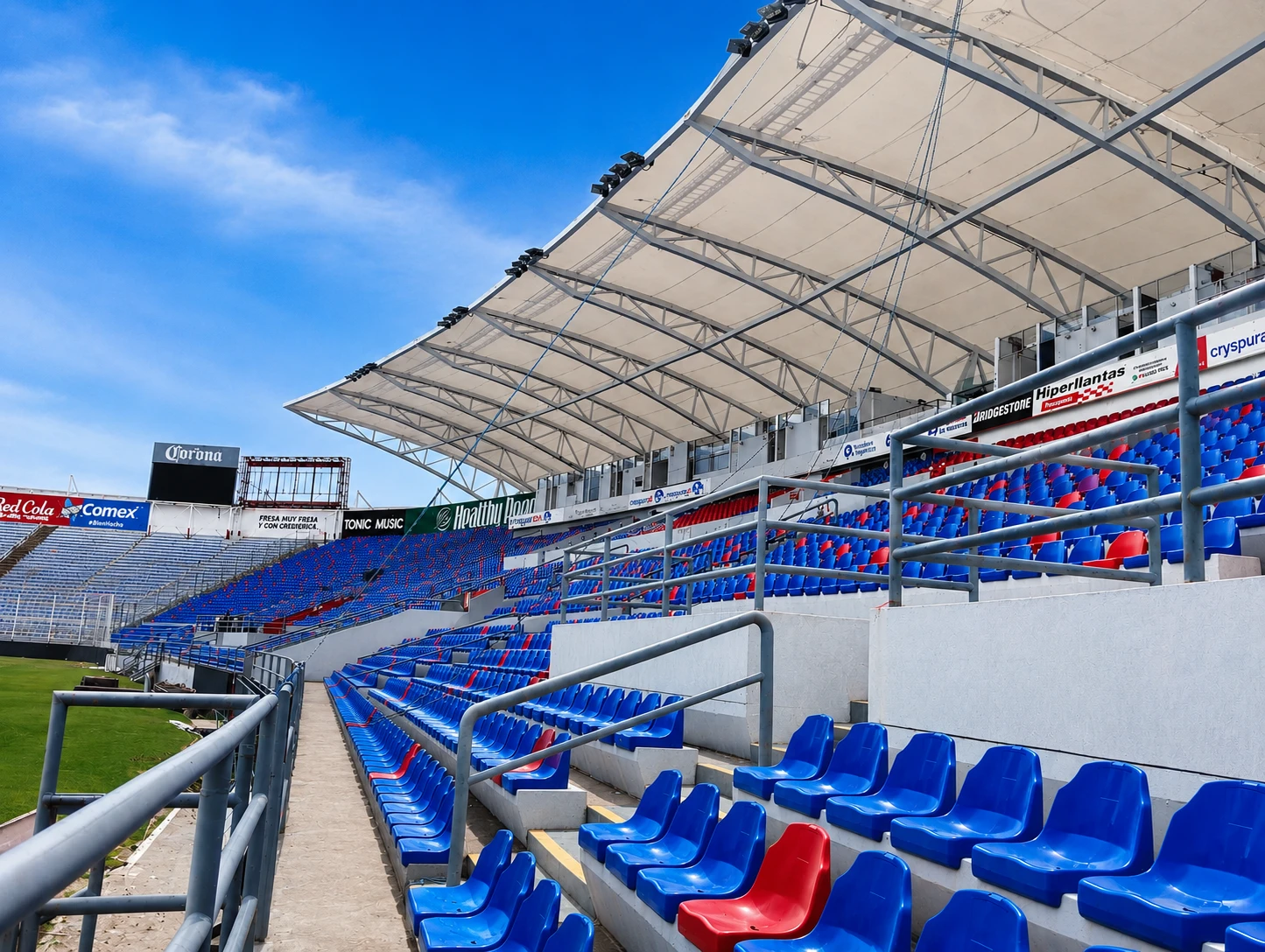ESTADIO SERGIO LEON CHAVEZ CUBIERTAS